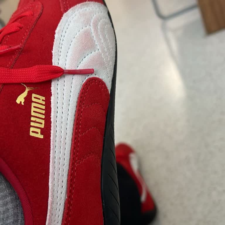 Aldığım Puma Ayakkabının Boyası Akıyor, Mağduriyetim Giderilmiyor