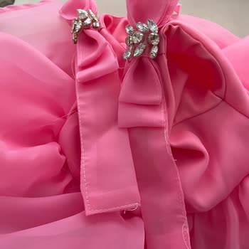 Doğum Günü İçin Aldığım Elbisenin Rengi Ve Kalitesi Hayal Kırıklığı Yarattı