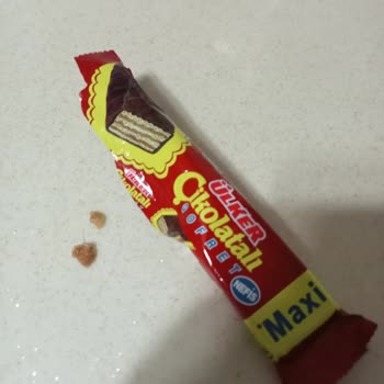 Ülker Çikolatalı Gofret İçinden Sert Cisim Çıkması Ve Hayal Kırıklığı