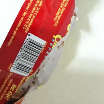 Ülker Çikolatalı Gofret İçinden Sert Cisim Çıkması Ve Hayal Kırıklığı