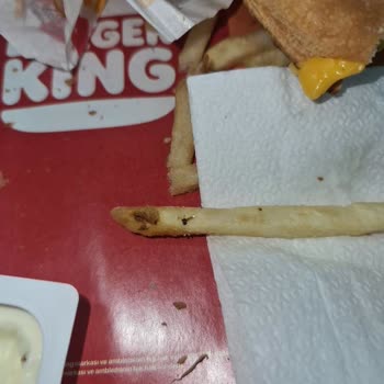 Burger King'de Hijyen Sorunu Ve Soğuk Menü Şikayeti