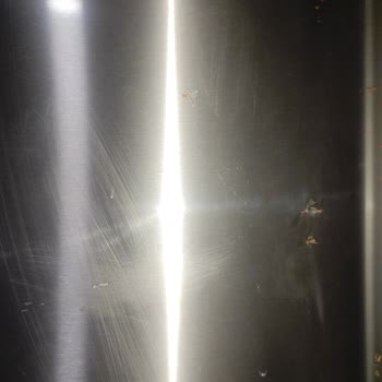 Buzdolabında Paslanma Ve Yetersiz Servis İlgisi