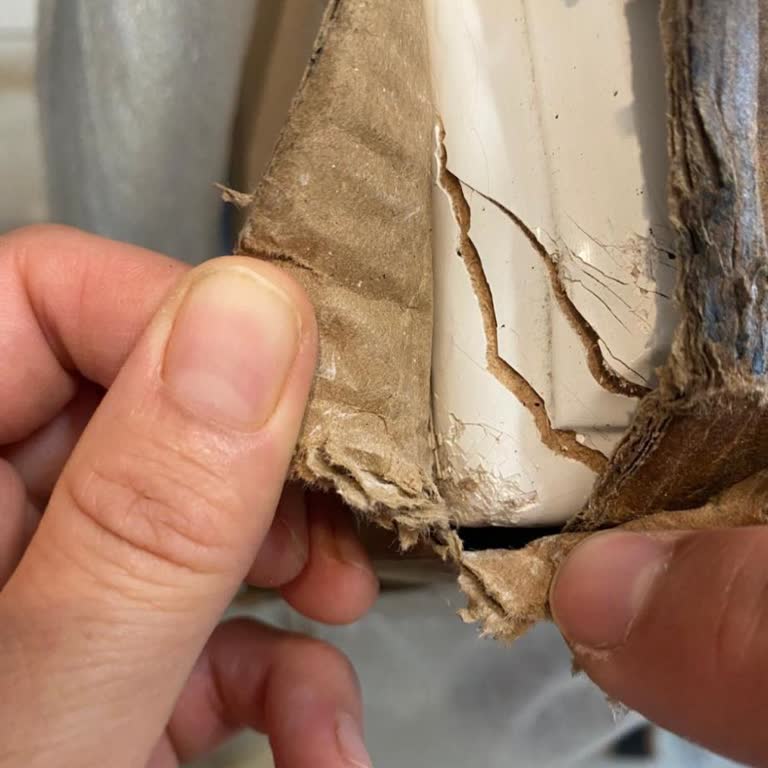 Kargo Hasarı Nedeniyle Param Ve Eşyam Kayboldu Mağduriyetim Giderilsin