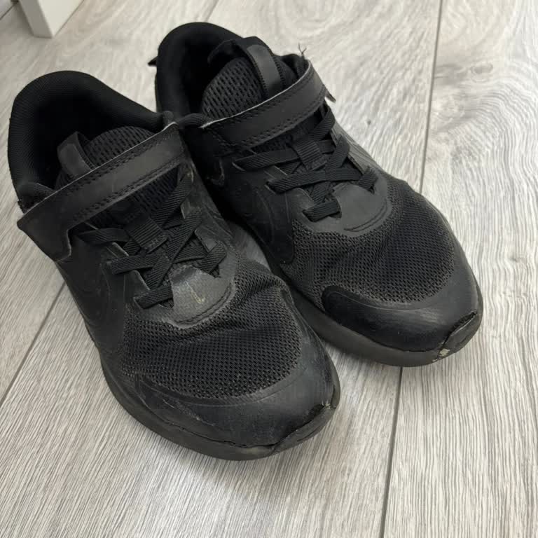 Bir Ayda Açılan Ayakkabı Ve Olumsuz İnceleme Sonucu