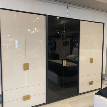 Satın Aldığım Mobilyaların Rengi Mağazada Gösterilenden Tamamen Farklı Geldi