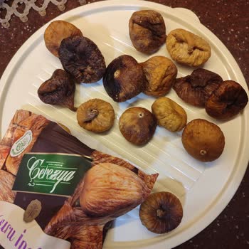 Aldığım Kuru İncir Paketi Küflü Ve Bozulmuş Çıktı