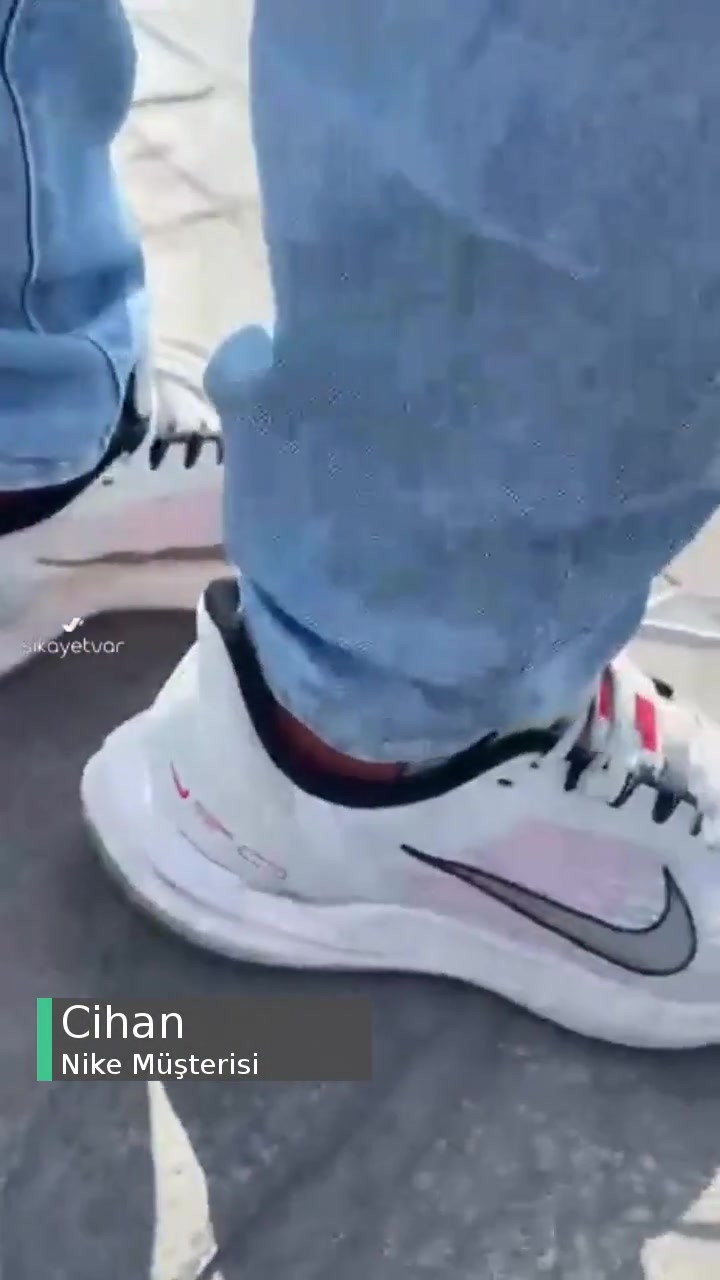 Nike Spor Ayakkabı Şikayeti videonun kapak resmi