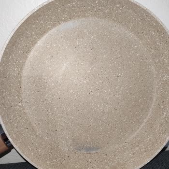 Satın Aldığım Yemek Takımı Kusurlu Çıktı, Mağaza İlgisiz Kaldı