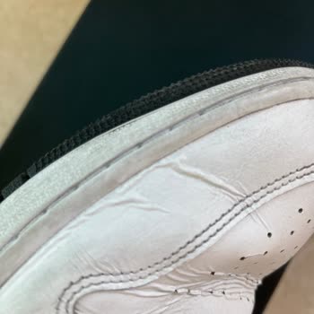 Kısa Sürede Deforme Olan Ayakkabı İçin Mağduriyetimin Giderilmesini İstiyorum