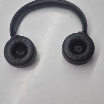 JBL 520bt Kulaklığım Genişledi Kafamdan Düşüyor