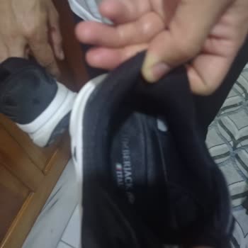 Kısa Sürede Yırtılan Ayakkabı İçin FLO Mağazasından Çözüm Bekliyorum