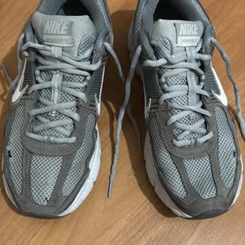 4 Ayda Yırtılan Nike Ayakkabı Ve İlgisiz Mağaza Yaklaşımı