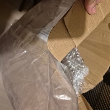 Kırık Ve Eksik Ürünle Gelen Kargo Hayal Kırıklığı Yarattı