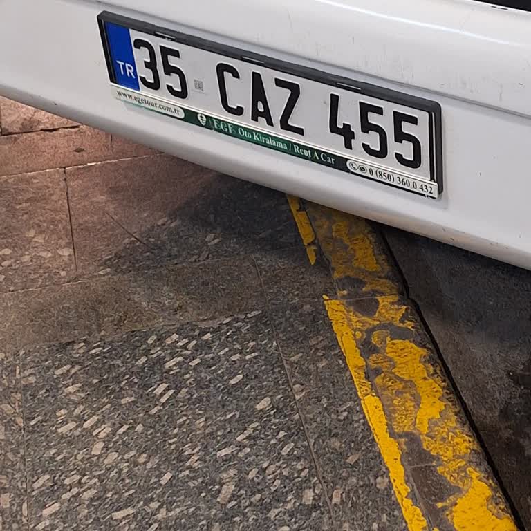 Belgeleri Eksik Şoför Nedeniyle Saatlerce Yolda Mağduriyet