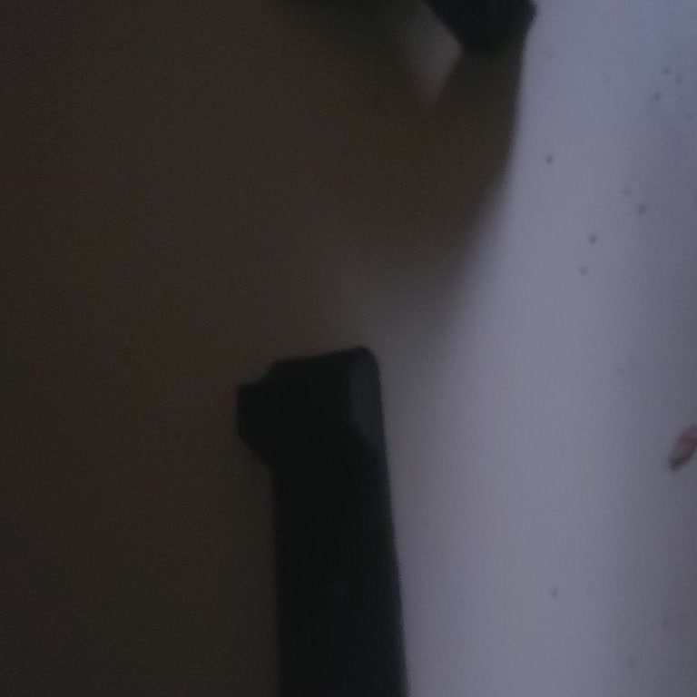 Yatak Odası Takımında Kırılan Baza Tutucuları Ve Servis İlgisizliği