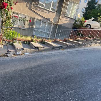 Çankaya Belediyesi Kaldırım Sorununu Çözmüyor: Vatandaşlar Tehlikede