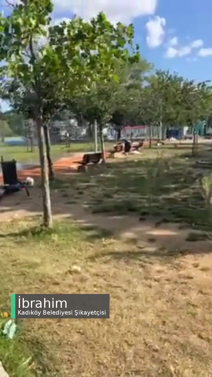 Kadıköy Kalamış Parkı Pislik İçerisinde, Çöpler Toplanmıyor! videonun kapak resmi