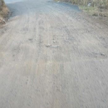 Yol Kazısı Sonrası Asfalt Bozuldu, Araç Geçişi Zorlaştı