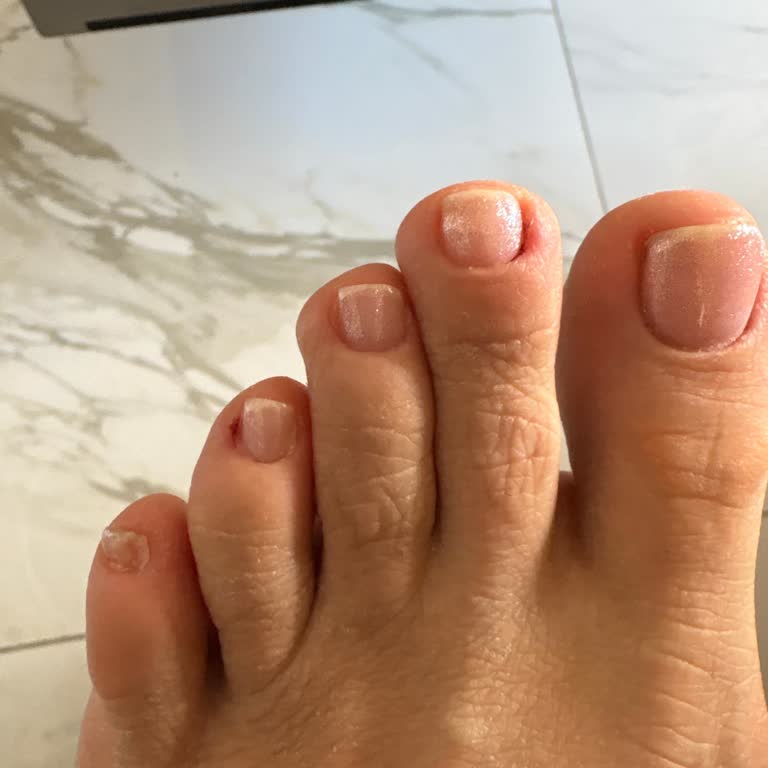 Hijyen Ve Müşteri İlgisi Olmayan Tırnak Salonu Deneyimi