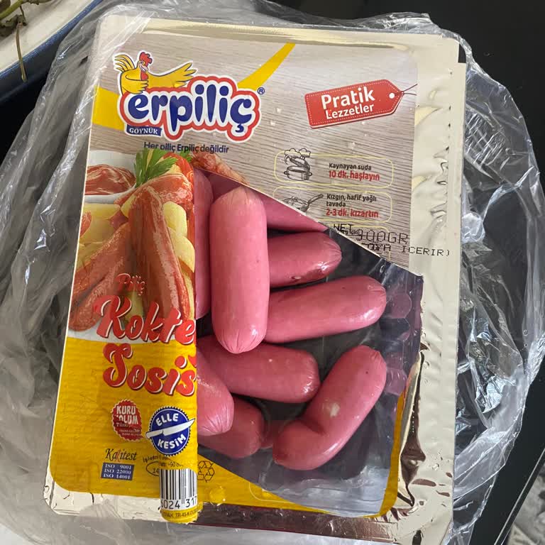 Çocuklar İçin Aldığım Sosisin Üzerinde Beyaz Pamukçuklar Çıktı