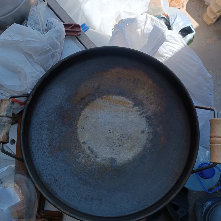 Aldığım Sac Tavadan Sürekli Siyah Leke Çıkıyor, Sağlığımız Tehlikede