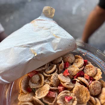 Activia Mix&GO Granoladan Yabancı Madde Çıktı