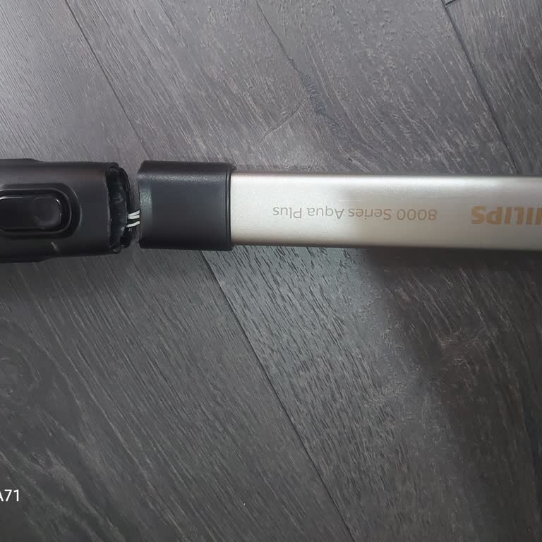Philips 8000 Seri Süpürge Kalitesiz Malzeme Nedeniyle Kırıldı