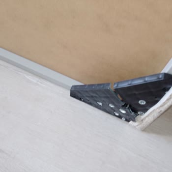 Mondi Home Sakarya'dan Aldığım Yatak Odası Takımında Baza Ayakları Kırıldı, Mağdur Oldum