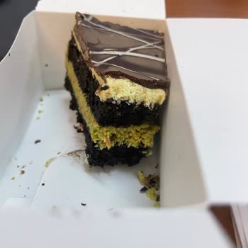 Bayat Gelen Kek Ve Eksik Paketleme Mağduriyetim