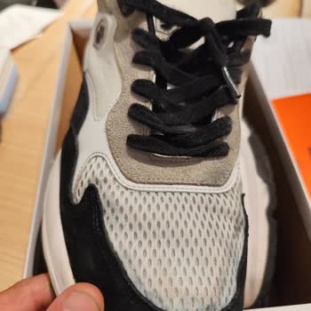 Yağmurda Boyası Akan Ayakkabıya Ret Cevabı Şaşkınlığı