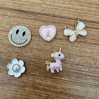 Polo Smart Telefon Kılıf Süslerinde Eksik Yapışkan Sorunu Yaşadım