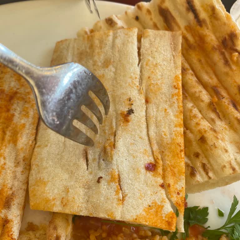 Bayat Ekmekler Ve İlgisiz Hizmet Ailece Mağdur Etti