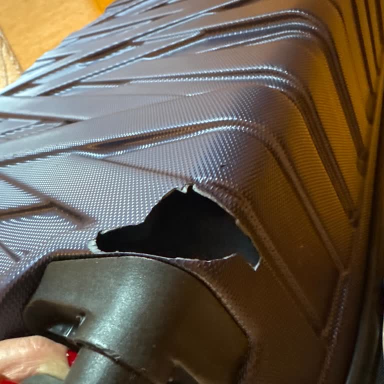 Bagajım Uçuş Sonrası Parçalandı, Mağduriyetimin Giderilmesini İstiyorum