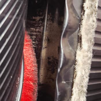 Bosch Ultimate 7 Süpürge Temizlikte Hayal Kırıklığı Yaşatıyor