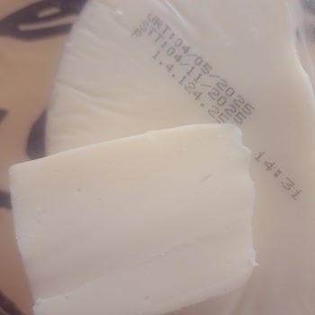 10Süt Kaşarında Yabancı Madde