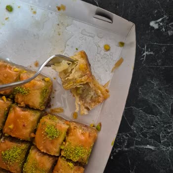 Fıstıklı Baklavada İç Fıstık Yerine Sadece Üstte Fıstık Kullanılması Hayal Kırıklığı