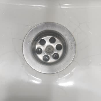 Cerastyle Lavaboda Çatlama Ve Su Sızdırma Sorunu Mağduriyet Yaşattı