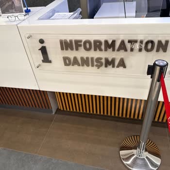 İst Marina AVMde Çalınan Poşete Güvenlik Ve Prosedür Engeli