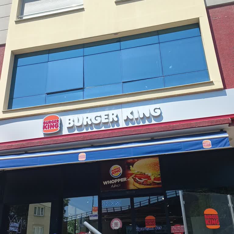 Yaz Ayında Burger King'de Dondurma Bulunmaması Ve Personel Yaklaşımı