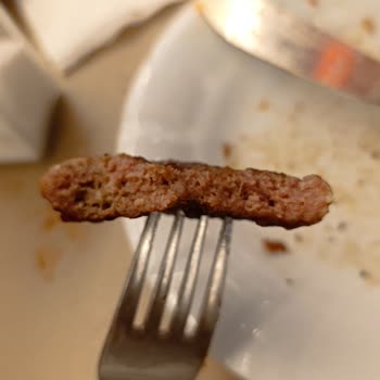 Köfteci Yusuf'ta Kötü Hijyen Ve Yetersiz Hizmet Deneyimi