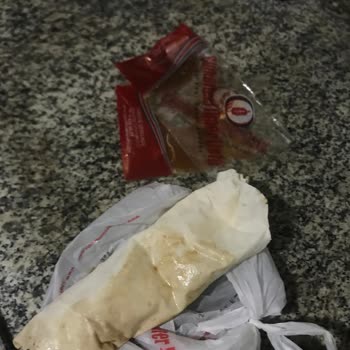 Çiğ Köfte Dürümleri Sulu Ve Hamur Halde Teslim Edildi