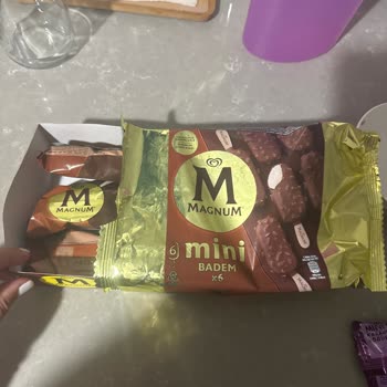 Kampanyalı Magnum Dondurmada Bozulma Ve Sağlık Sorunu Yaşadık