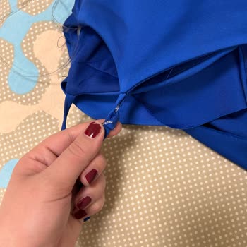 Mezuniyet Elbisemin Askılık Ve Tül Kısmı Kısa Sürede Parçalandı