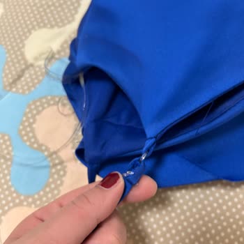 Mezuniyet Elbisemin Askılık Ve Tül Kısmı Kısa Sürede Parçalandı