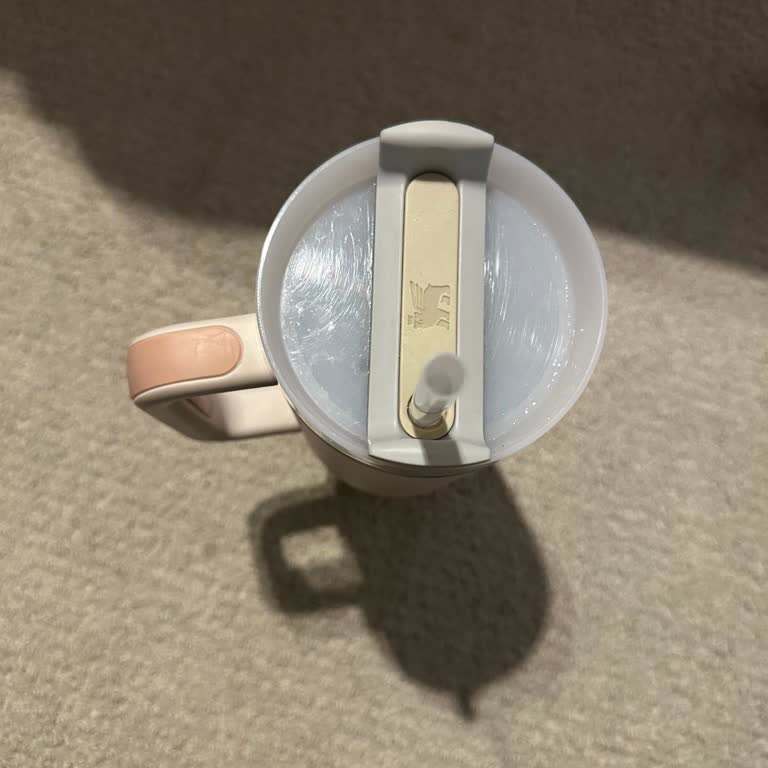 Stanley Termos Kapağında Kısa Sürede Renk Solması Ve Garanti Sürecinde İletişim Sorunu