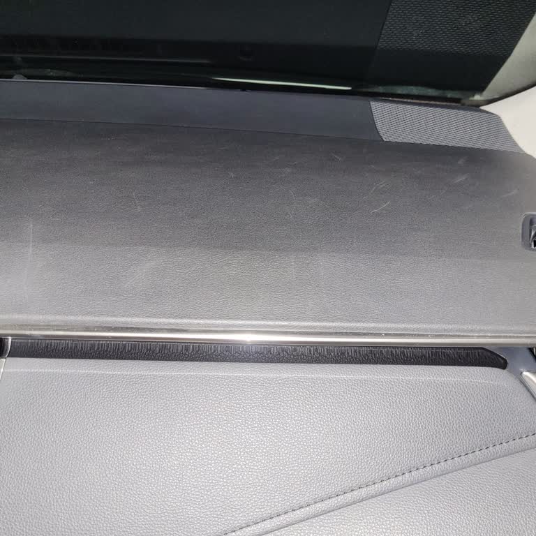 Aracımın Konsolu Ve Camları Kötü Temizlendi, Çizikler Oluştu!