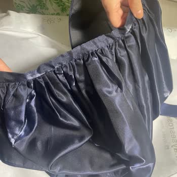 Ayşe's Rose Nişanlık Elbisesinde Beklentileri Karşılamayan Terzi Hizmeti Ve Yetersiz Müşteri İlgisi