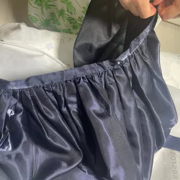 Ayşe's Rose Nişanlık Elbisesinde Beklentileri Karşılamayan Terzi Hizmeti Ve Yetersiz Müşteri İlgisi