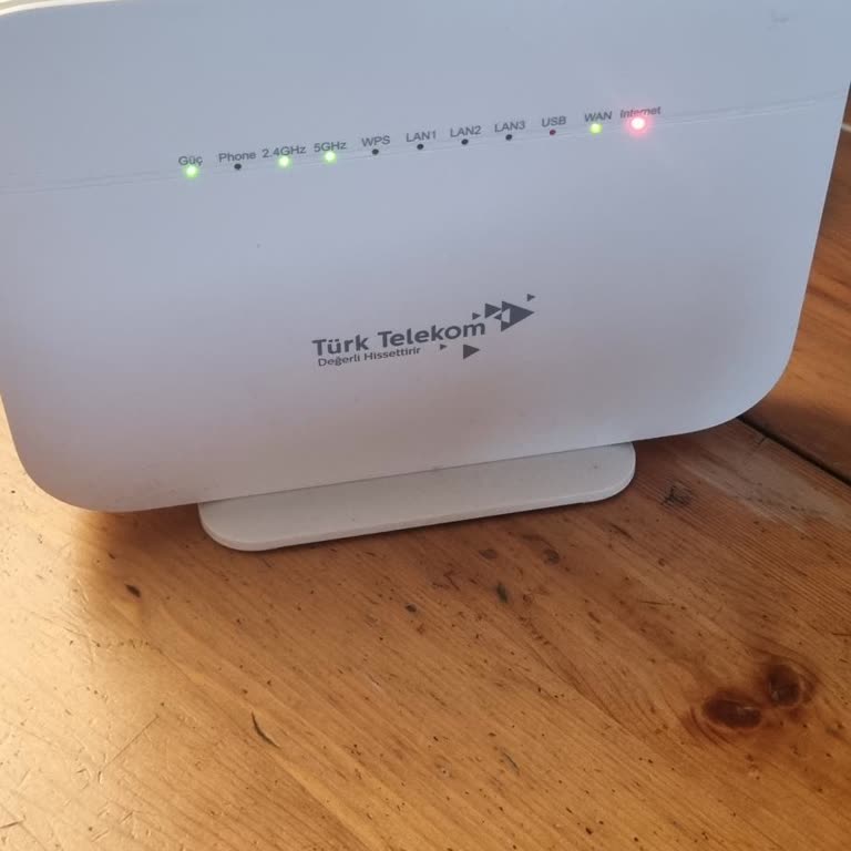 İki Haftadır İnternetsizim, Çözüm Ve Destek Yok