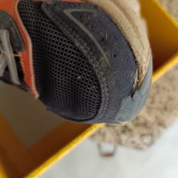 Greyder Kısa Sürede Deforme Olan Ayakkabıya İade Reddi Hayal Kırıklığı Yarattı